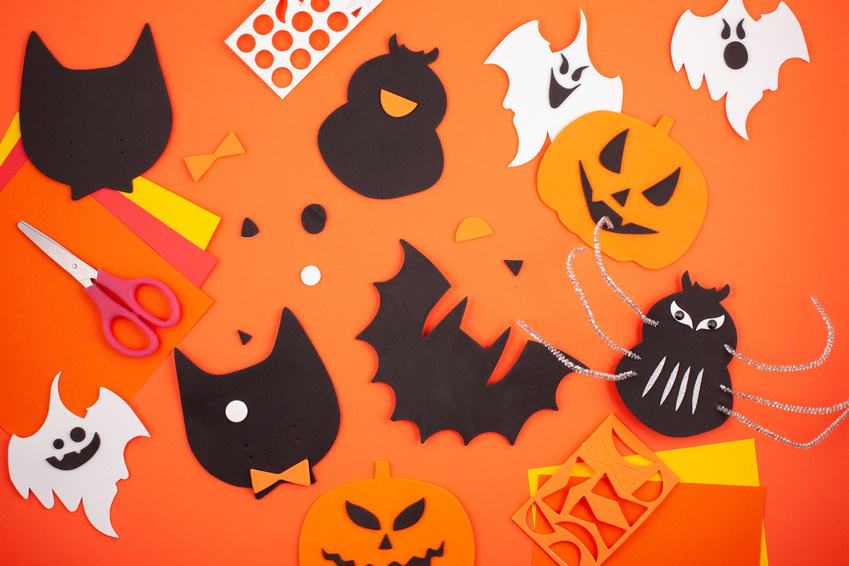 Idée bricolage pour Halloween : créer votre panier à bonbons avec les ...