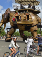 Nantes : éléphant des Machines de l'île à vélo