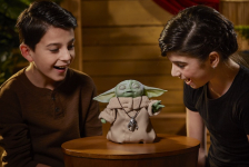Noël 2020 : nos jeux et jouets pour enfants préférés - Baby Yoda