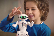 Jouets high-tech : la tendance des robots pour Noël 2017 - MacroBot de Silverlit
