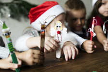 DIY : des bricolages de Noël tendance et récup' pour les enfants - Bâtonnets